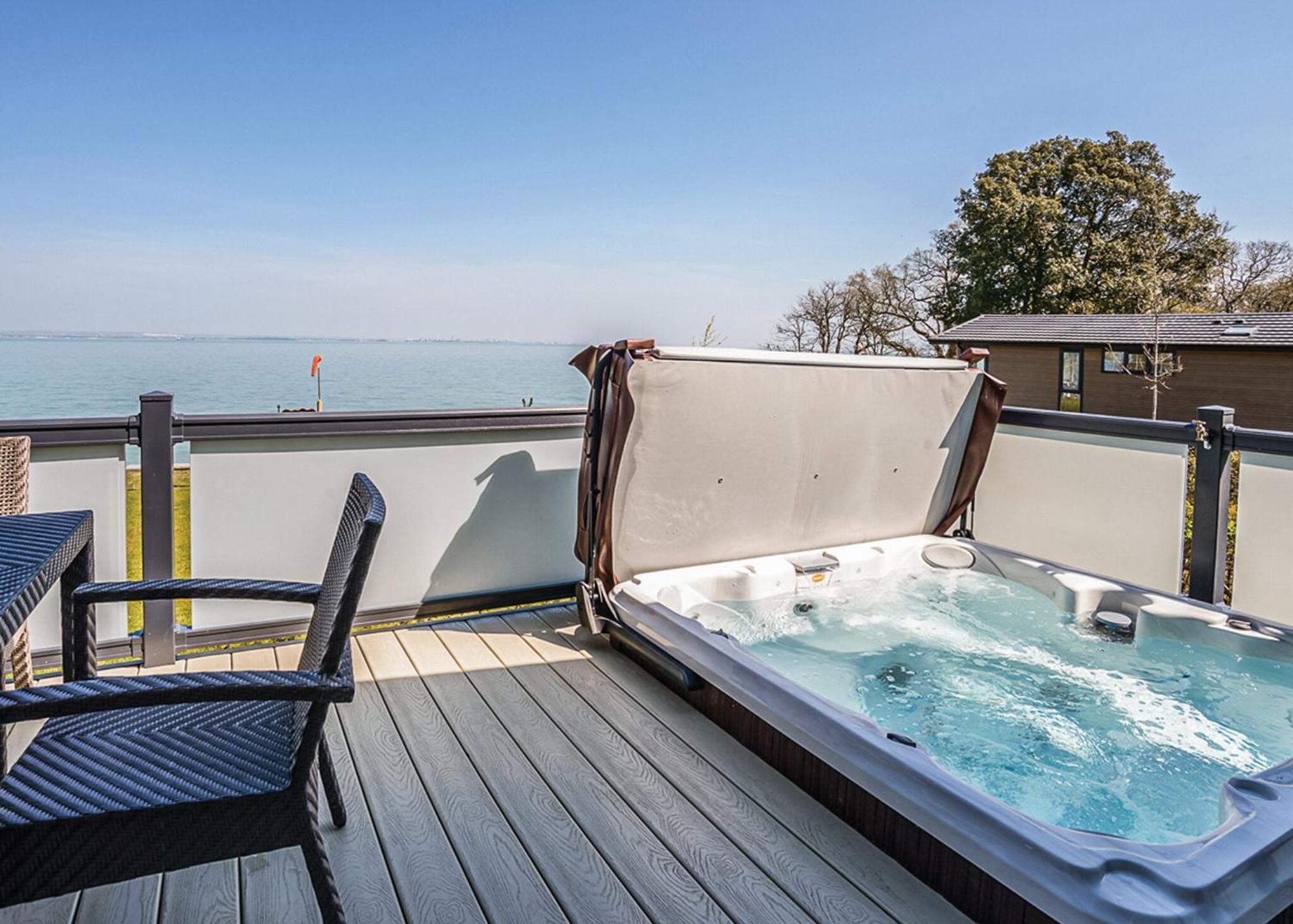 Hotel Woodside Coastal Retreat Fishbourne  Zimmer foto